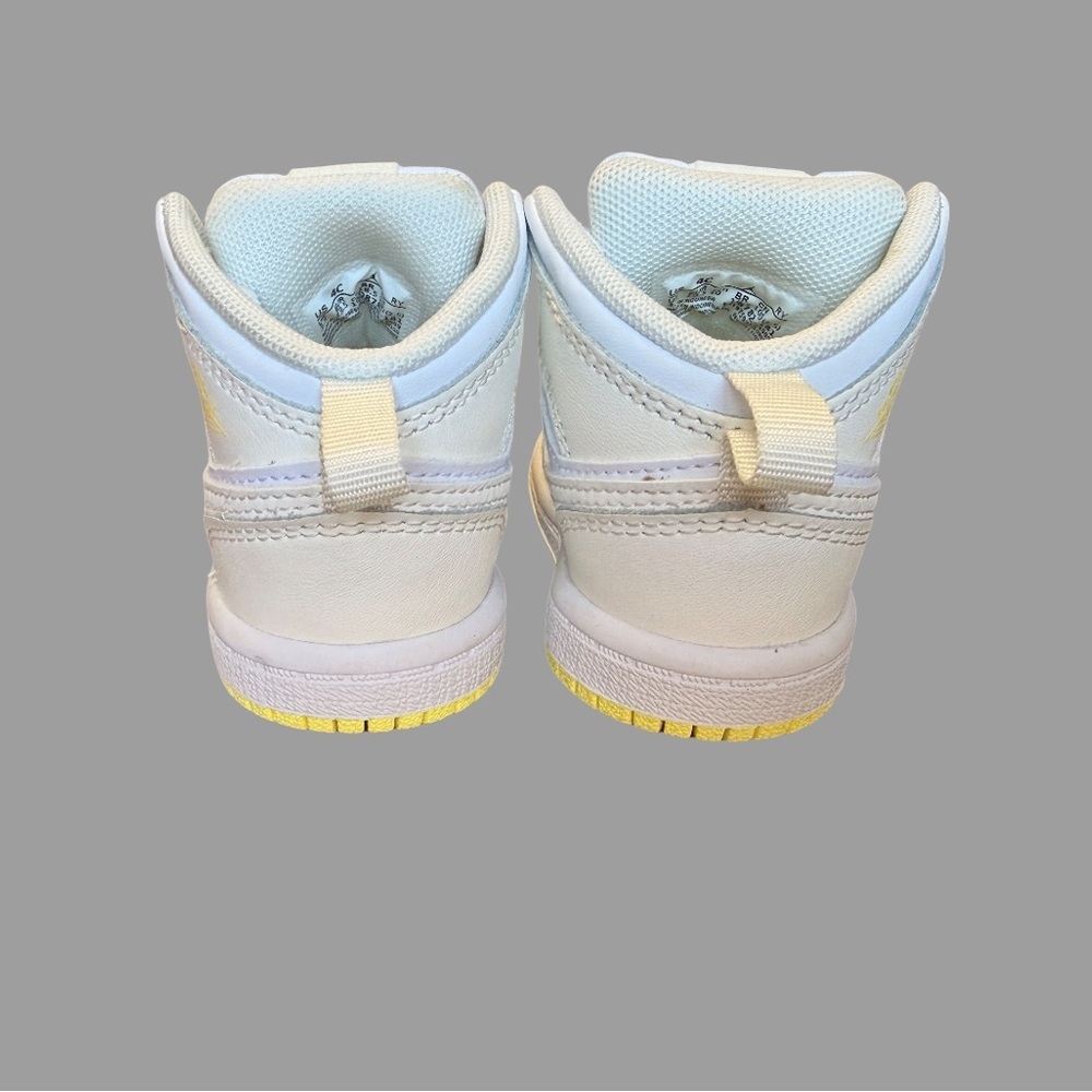 Air Jordan 1 Mid Toddler Sneakers | Size 4 | Yellow & White | Like New - Picture 3 of 4